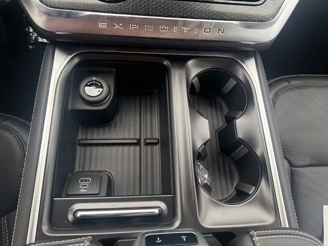 2027 Ford Expedition Platinum 4x4