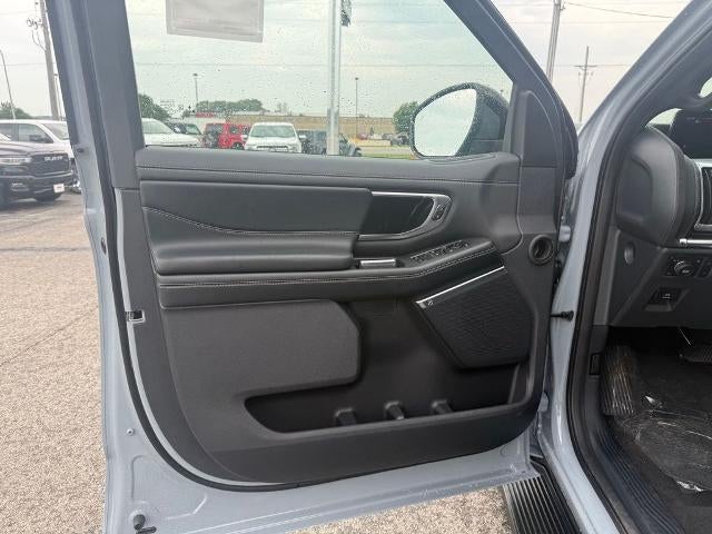 2027 Ford Expedition Platinum 4x4