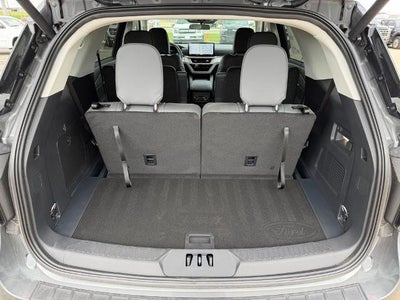 2026 Ford Explorer Active w/100A Pkg 4WD