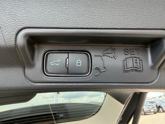 2026 Ford Explorer Active w/100A Pkg 4WD