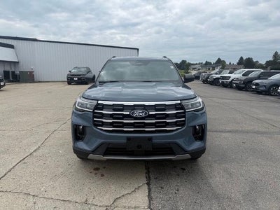 2027 Ford Explorer Active w/200A Pkg 4WD