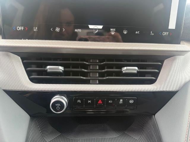 2027 Ford Explorer Active w/200A Pkg 4WD