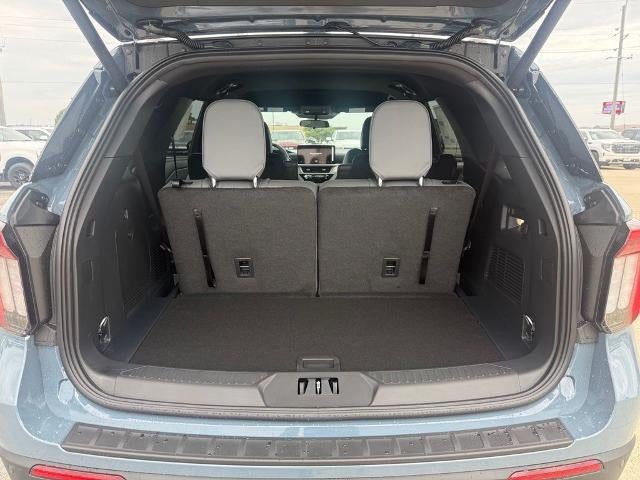 2027 Ford Explorer Active w/200A Pkg 4WD