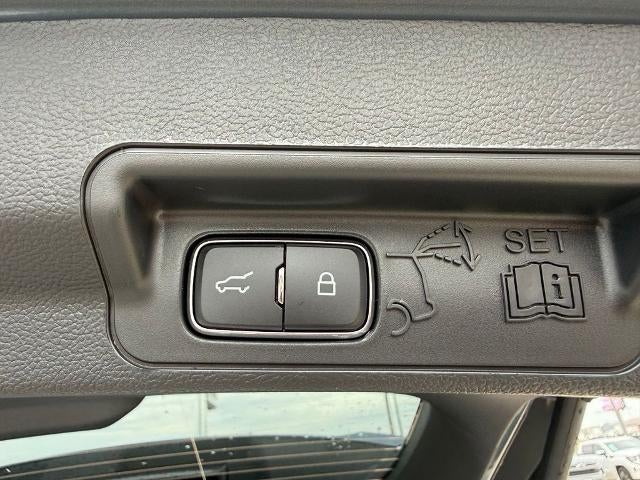 2027 Ford Explorer Active w/200A Pkg 4WD