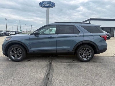 2027 Ford Explorer Active w/200A Pkg 4WD