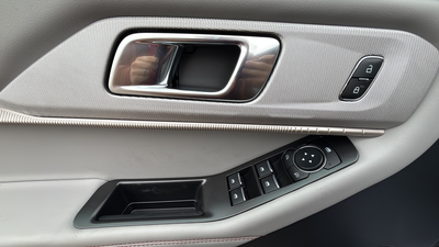 2026 Ford Explorer Active w/100A Pkg 4WD