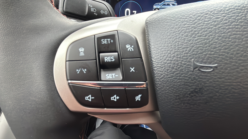 2026 Ford Explorer Active w/100A Pkg 4WD