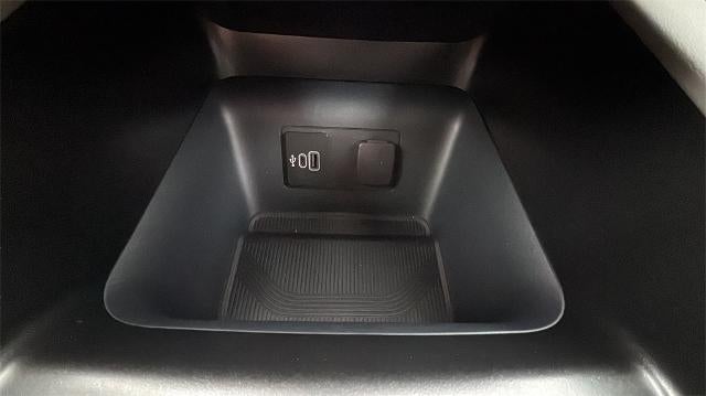 2026 Ford Explorer Active w/100A Pkg 4WD