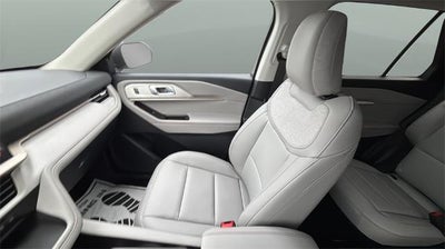 2026 Ford Explorer Active w/100A Pkg 4WD