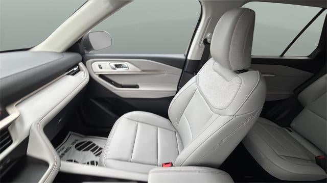 2026 Ford Explorer Active w/100A Pkg 4WD