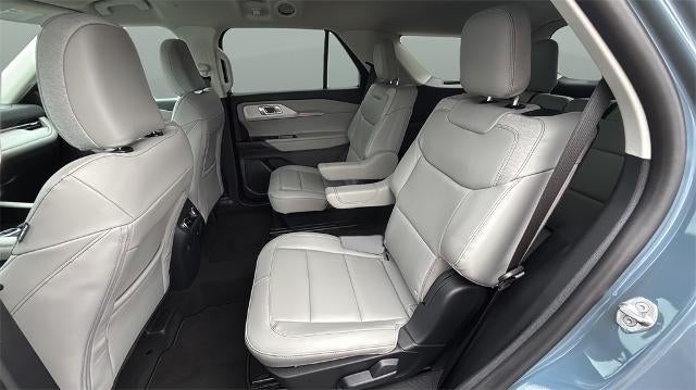 2026 Ford Explorer Active w/100A Pkg 4WD