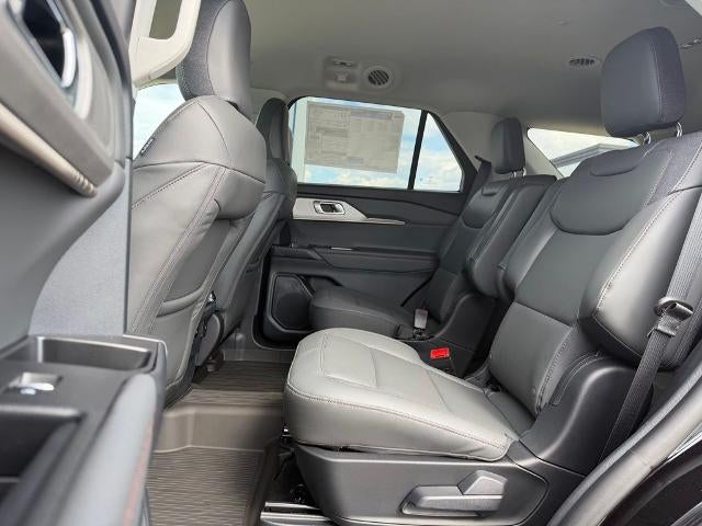 2026 Ford Explorer Active w/100A Pkg 4WD