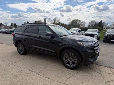 2026 Ford Explorer Active w/100A Pkg 4WD