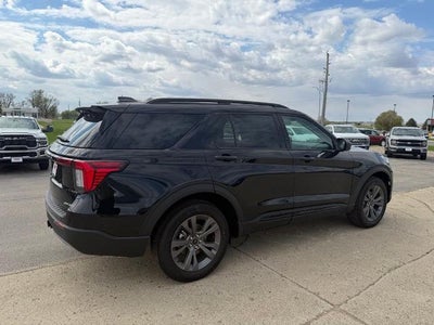 2026 Ford Explorer Active w/100A Pkg 4WD