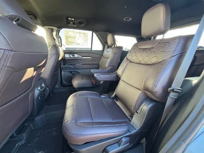 2026 Ford Explorer Platinum 4WD