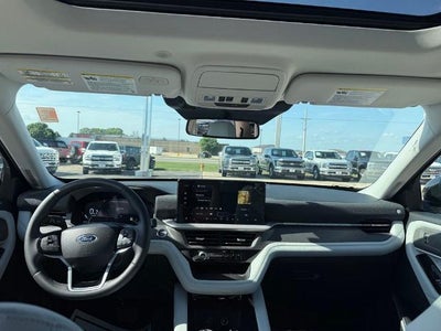 2026 Ford Explorer Platinum 4WD