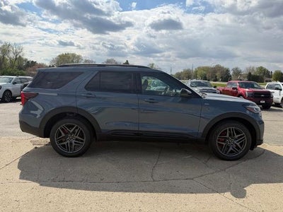 2026 Ford Explorer ST-Line 4WD