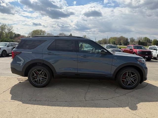 2026 Ford Explorer ST-Line 4WD