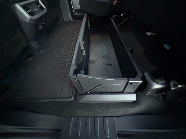 2026 Ford Super Duty F-350 SRW XL 4WD Crew Cab 6.75' Box
