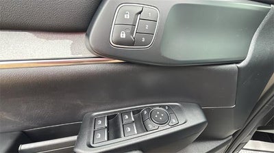 2025 Ford Ranger LARIAT 4WD SuperCrew 5' Box