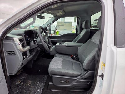 2027 Ford Super Duty F-350 SRW XLT 4WD Reg Cab 8' Box