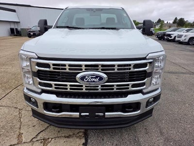 2027 Ford Super Duty F-350 SRW XLT 4WD Reg Cab 8' Box