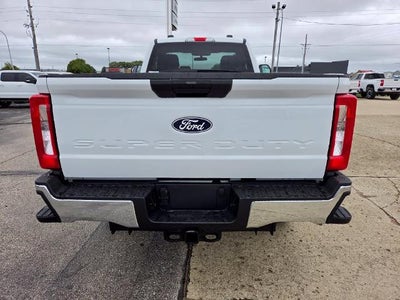 2027 Ford Super Duty F-350 SRW XLT 4WD Reg Cab 8' Box