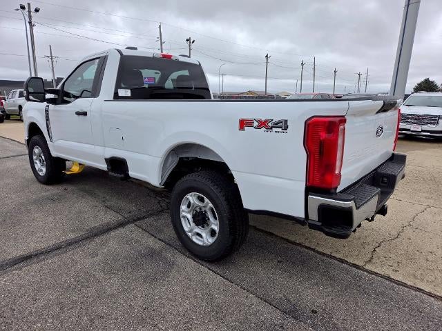 2027 Ford Super Duty F-350 SRW XLT 4WD Reg Cab 8' Box