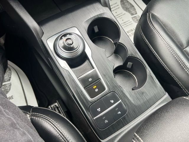 2021 Ford Escape Titanium