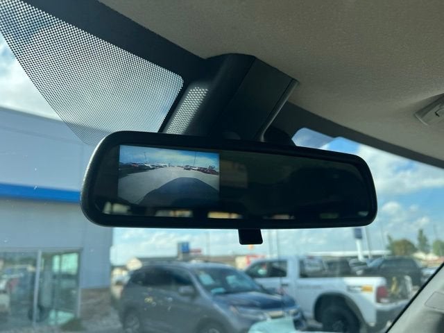 2024 Chevrolet Express Passenger 3500 1LT