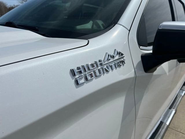 2022 Chevrolet Silverado 1500 High Country