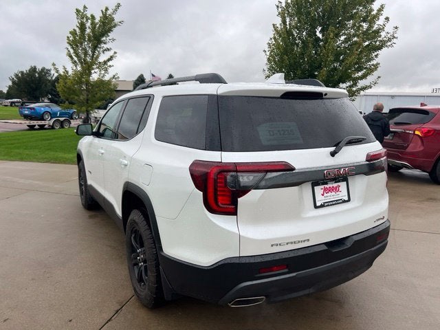 2023 GMC Acadia AT4