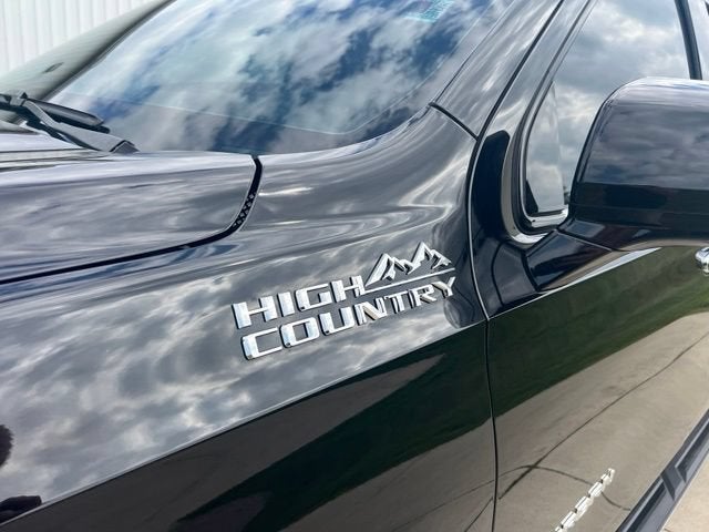 2025 Chevrolet Suburban High Country