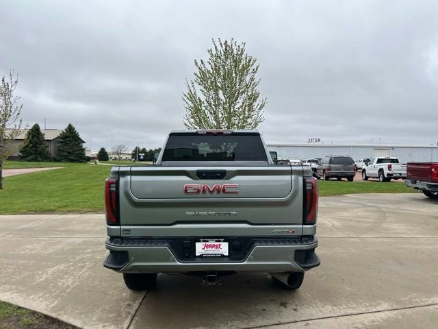 2025 GMC Sierra 2500 HD AT4