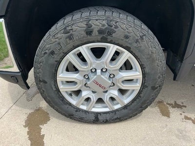 2022 GMC Sierra 2500 HD SLT