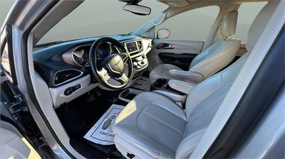 2021 Chrysler Voyager LXI