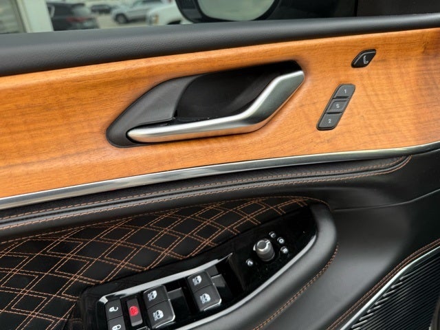 2023 Jeep Grand Cherokee L Summit