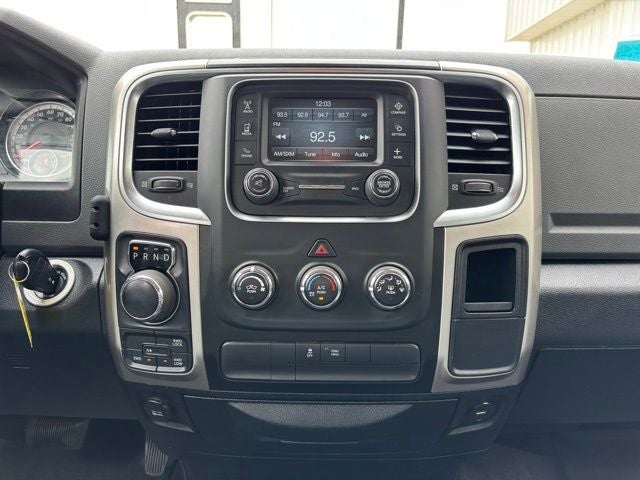 2016 RAM 1500 SLT
