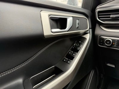2023 Ford Explorer XLT 202A