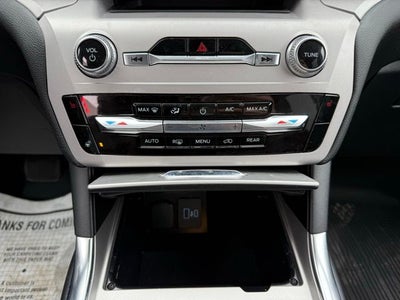 2023 Ford Explorer XLT 202A