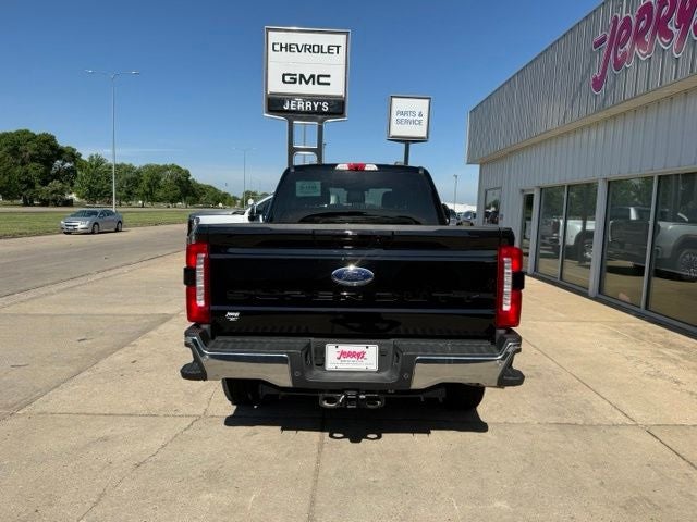 2025 Ford F-350SD Lariat
