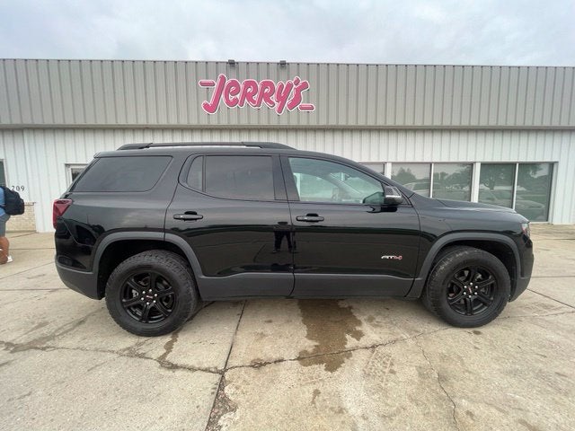 2023 GMC Acadia AT4