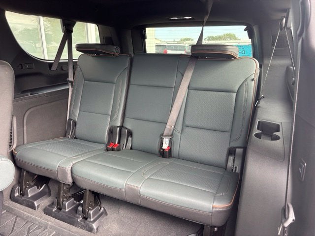 2025 GMC Yukon XL AT4