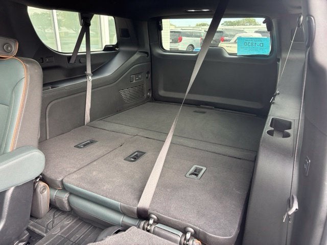 2025 GMC Yukon XL AT4