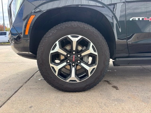 2025 GMC Yukon XL AT4