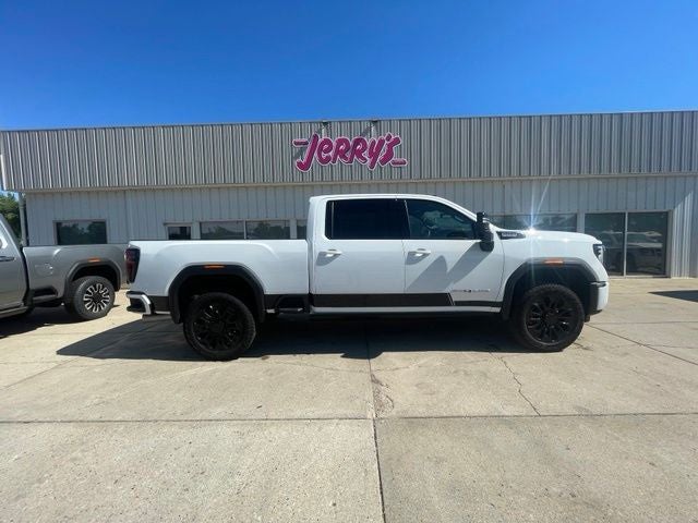 2025 GMC Sierra 2500HD AT4