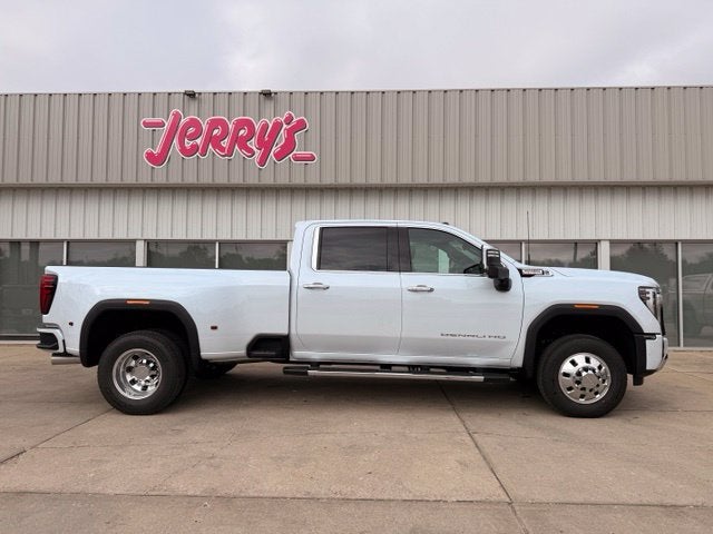 2026 GMC Sierra 3500HD Denali