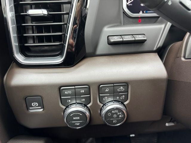 2026 GMC Sierra 3500HD Denali