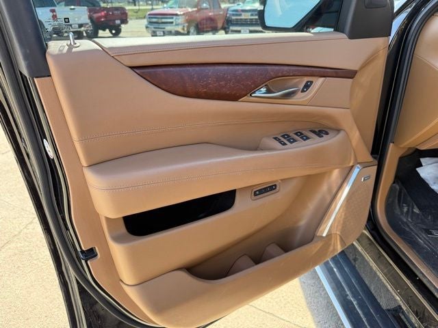 2017 Cadillac Escalade Platinum Edition