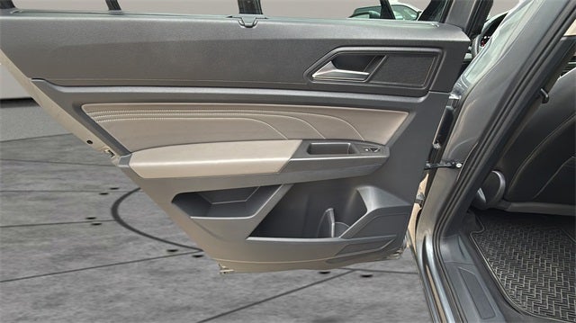 2022 Volkswagen Atlas 3.6L V6 SEL R-Line